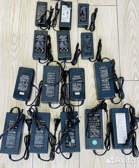 Зарядные устройства электросамоката/велосипеда