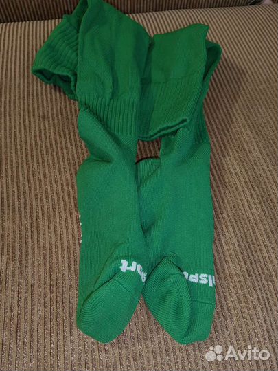 Спортивные футбольные гетры