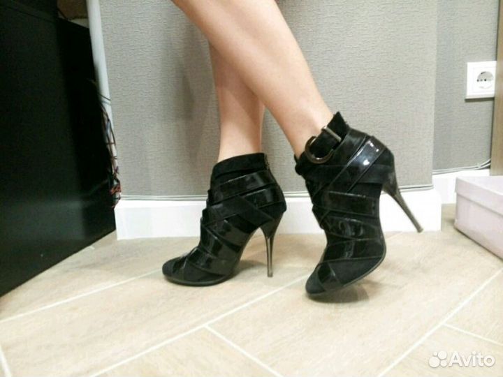 Босоножки, сапоги зимние, сапоги осенние