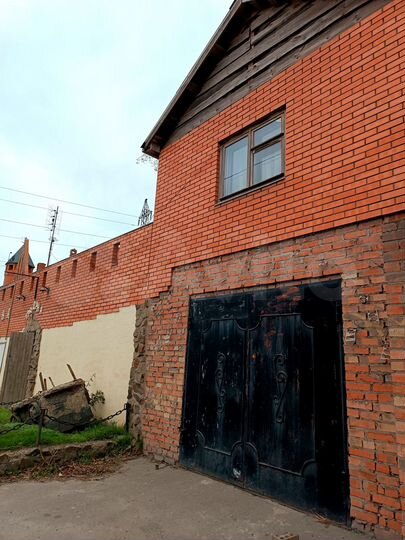 Дом 165 м² на участке 4 сот.