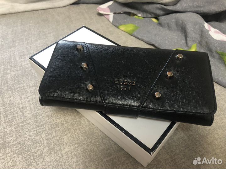 Кошелек guess