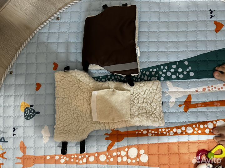 Муфта варежки на коляску с мехом