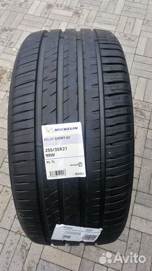 Michelin Pilot Sport EV 255/35 R21 98W