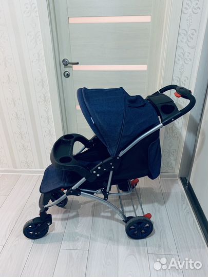 Прогулочная коляска