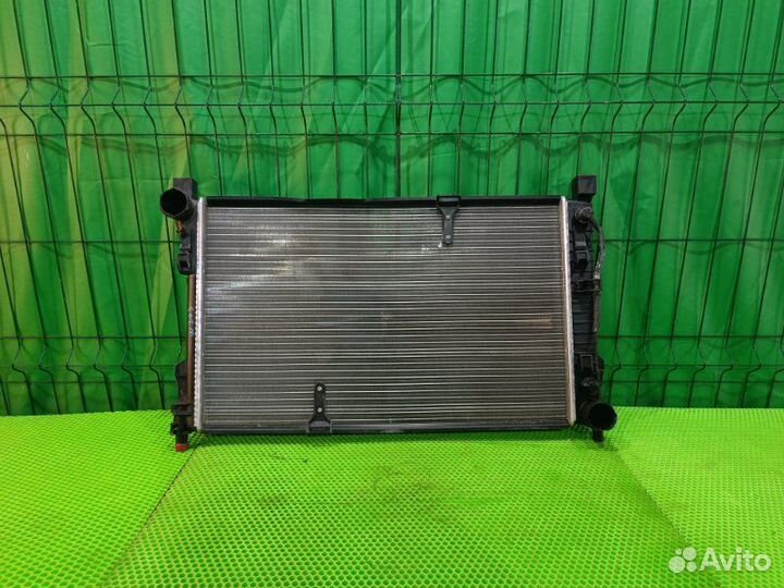 Радиатор охлаждения Mercedes-Benz C W203