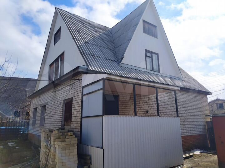 Дом 99,8 м² на участке 11 сот.