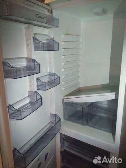 Холодильник бу большой