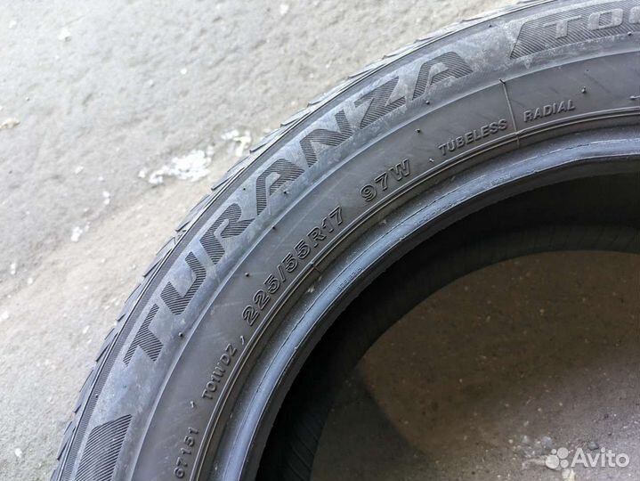 Bridgestone Turanza T001 225/55 R17