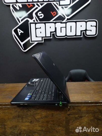 Ноутбук MSI / Core i3