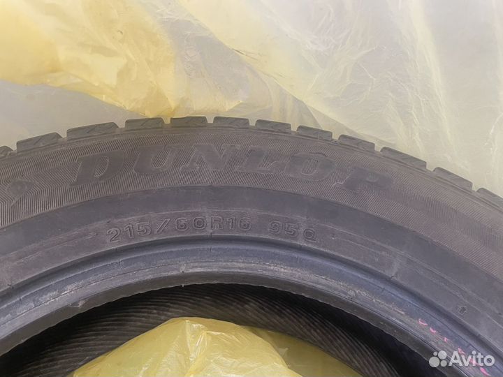 Dunlop Winter Maxx WM02 215/60 R16