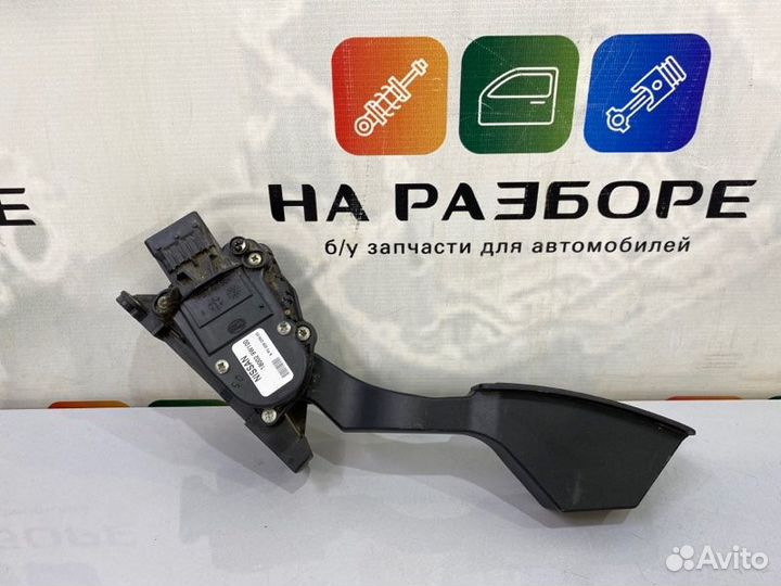 Педаль газа Nissan Teana J31