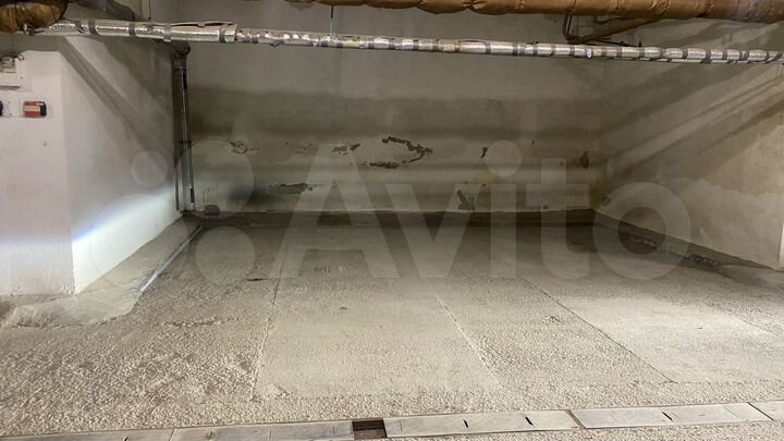 Машиноместо, 14 м²