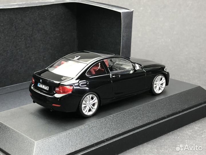 BMW 2er Minichamps 1:43