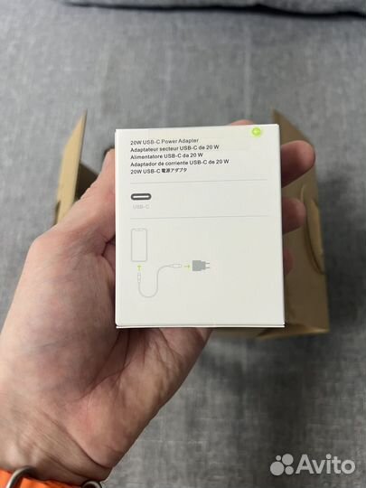 Apple 20W USB-C Power Adapter Оригинал