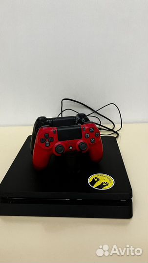 Sony PS4 Slim 1tb + зарядная станция