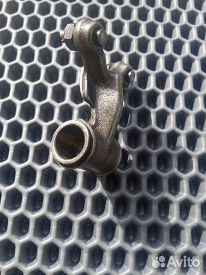 Kawasaki ZL750, GPZ750R, GPZ900R коромысло