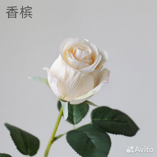 Искусственные розы, искусственные тюльпаны