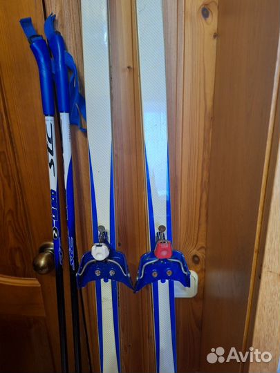 Беговые лыжи atomic