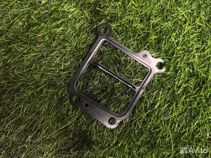 Прокладка Toyota Hilux AN120 2021