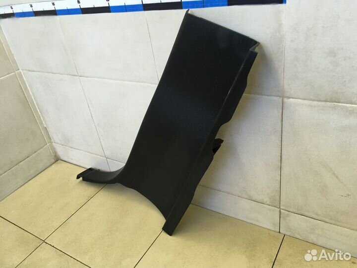 Обшивка стойки Hi Lux 2015