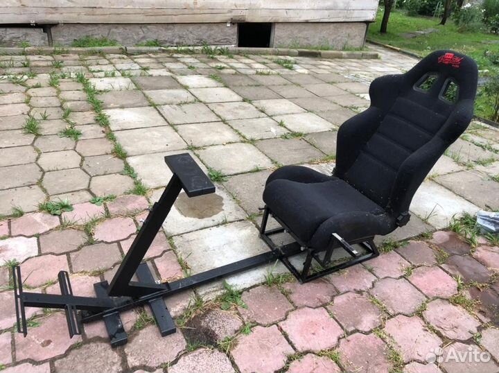 Кокпит для симрэйсинга