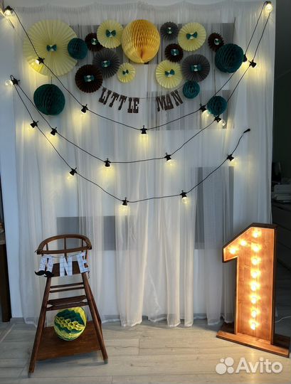 Деревянная единица с лампочками на годик малышу