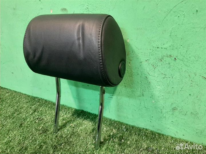 Подголовник Audi Q7 (4LB) 2007