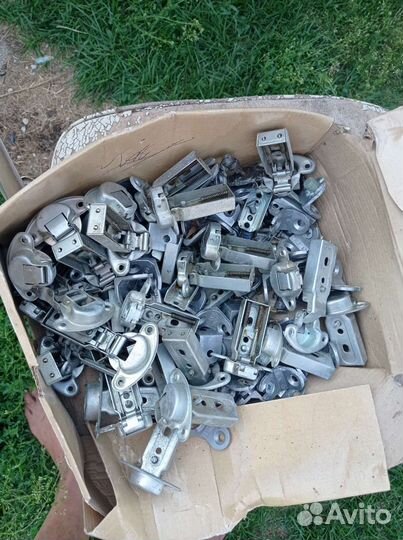 Петли мебельные