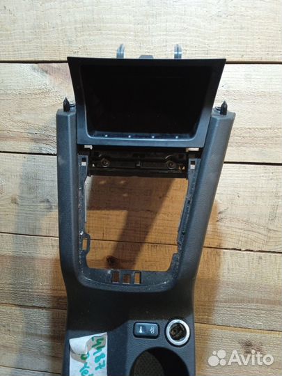 Консоль центральная (тоннель) Skoda Yeti 1.8 tsi 4