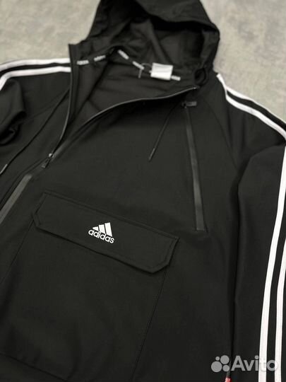 Спортивный костюм adidas