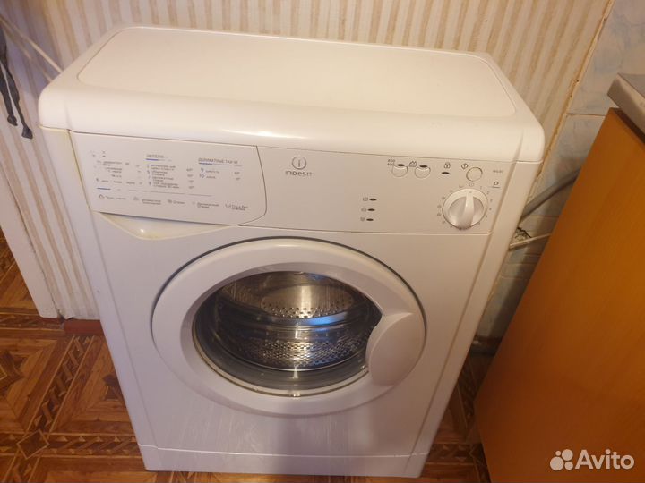 Стиральная машина indesit 4 кг бу