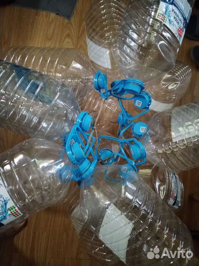 Бутылки пластиковые 5 литров