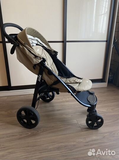 Прогулочная коляска Joie Litetrax 4