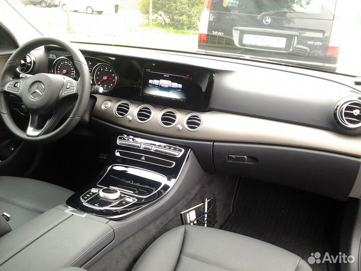 Аренда авто с водителем