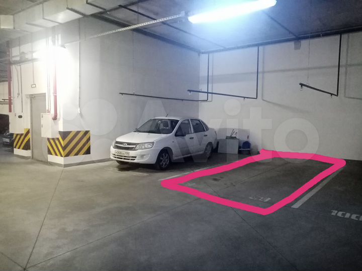 Машиноместо, 15 м²