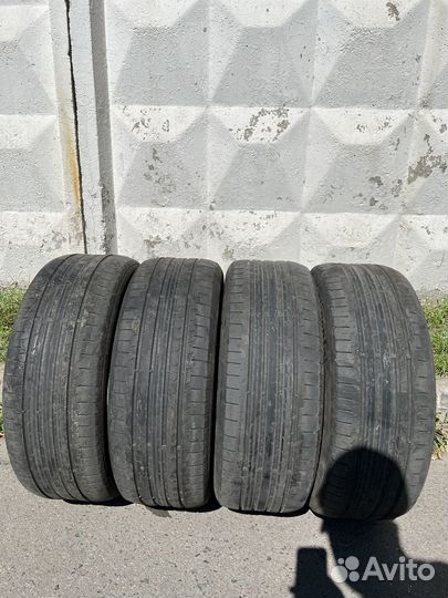 Continental ContiPremiumContact 5 215/55 R17 94W