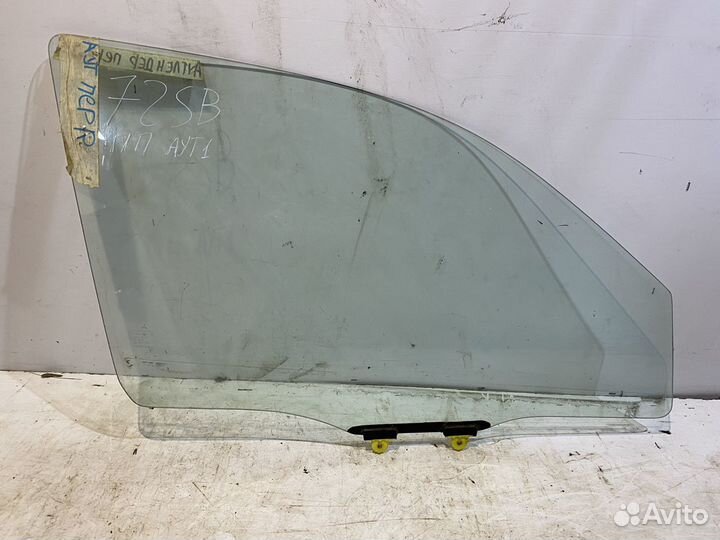 Mitsubishi outlander 1 Переднее правое стекло