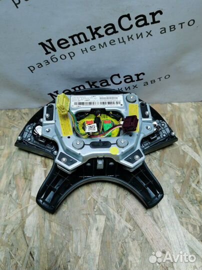 Подушка безопасности в руль Mercedes-Benz C-Class