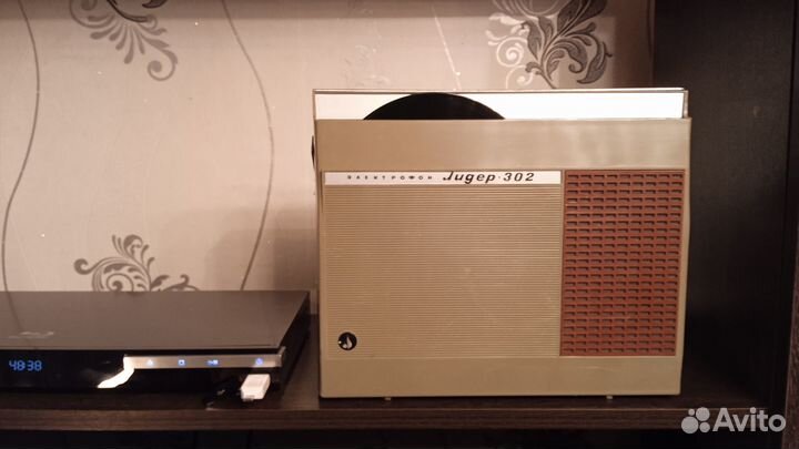 Электрофон полуавтомат Лидер-302. 1971г