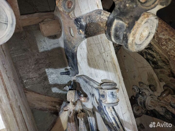 Передние рычаги Форд фокус 2