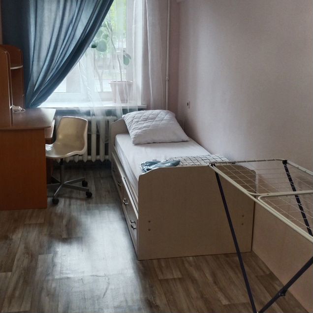 Комната 12 м² в 3-к., 1/5 эт.