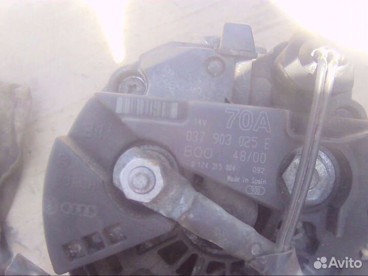 Генератор Volkswagen Golf 4 037903025E