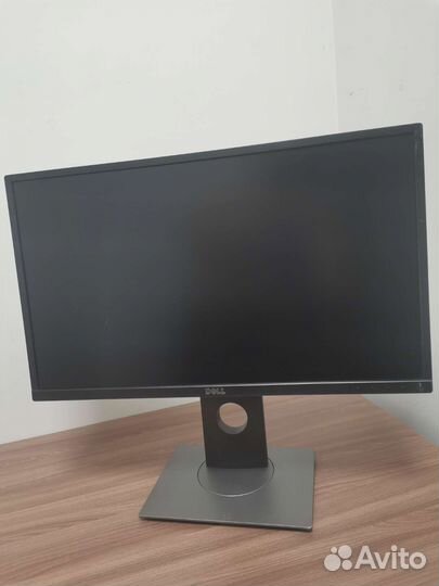 Монитор Dell 24