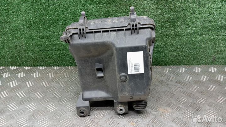 Корпус воздушного фильтра Hyundai Grandeur