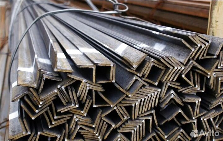 Уголок металлический 63х63х4 (12 м)