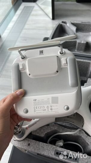 Квадрокоптер dji Phantom 4 wm330a