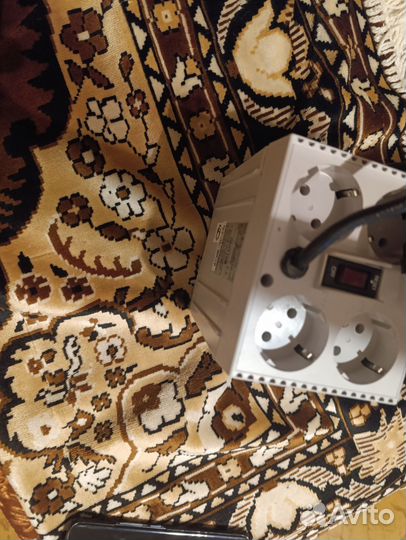 Стабилизатор напряжения 600вт