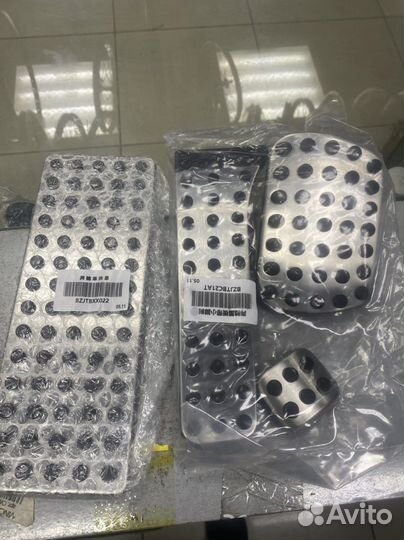 Накладки на педали mercedes Глк