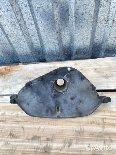 Крышка грм Mercedes-Benz E-Class W124 M111 2.0