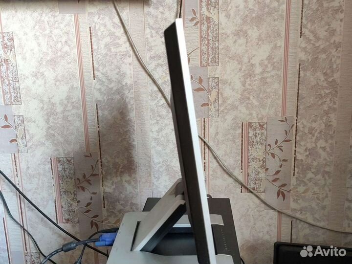 Монитор Samsung SyncMaster152s